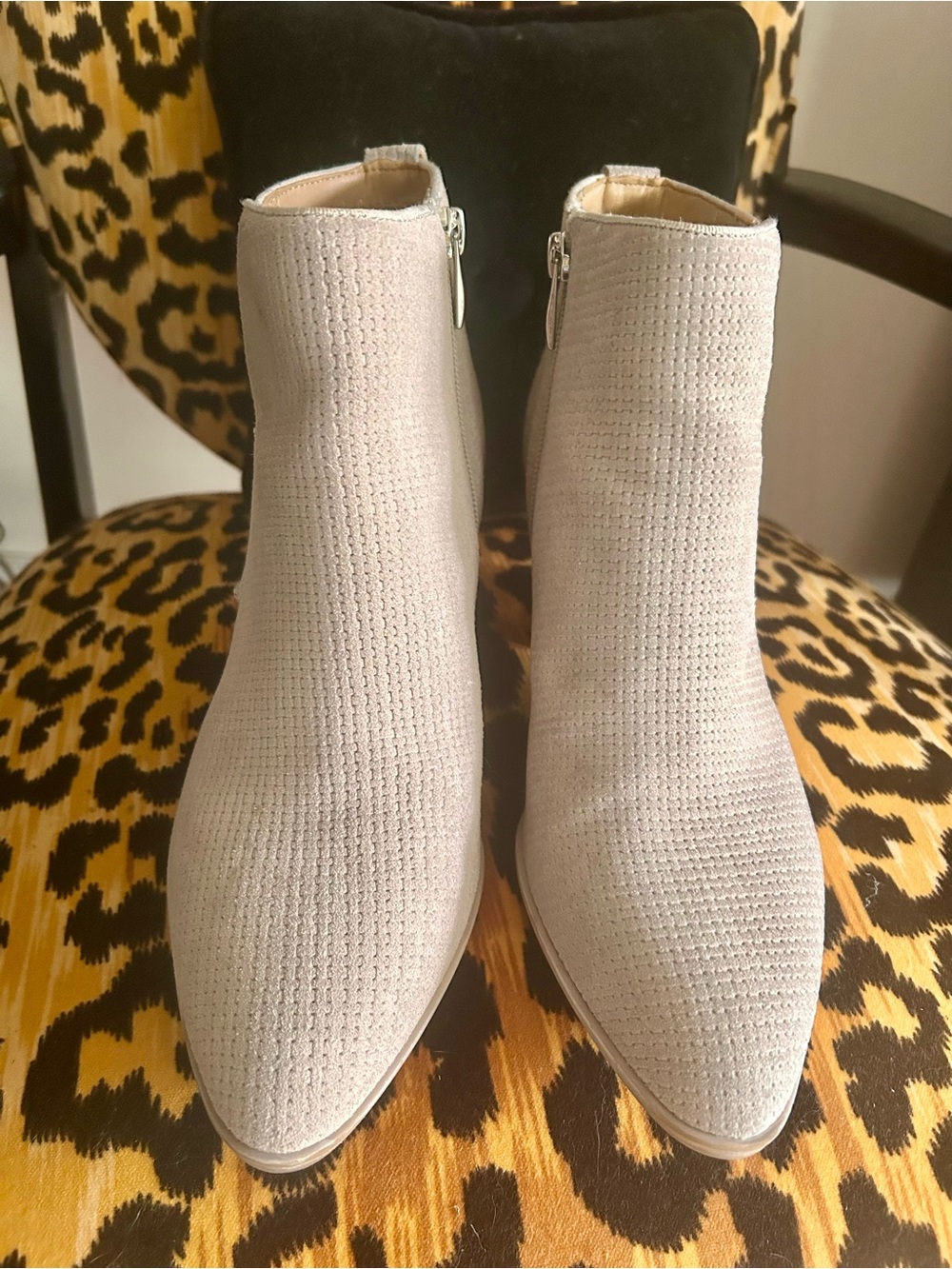 Franco Sarto Bootie / Light Taupe/Grey Suede / Sz 9